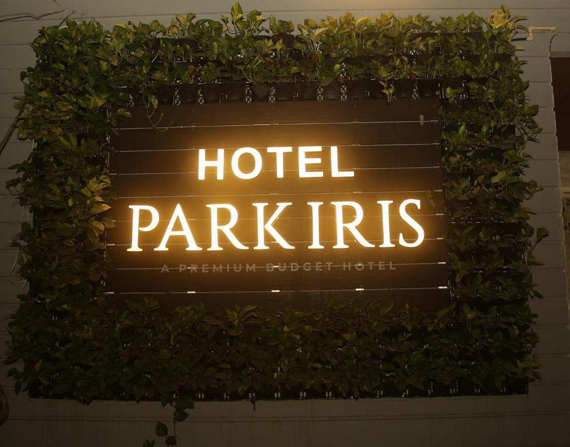 Park Iris Hotels, Mg Road Vijayawāda Exteriör bild